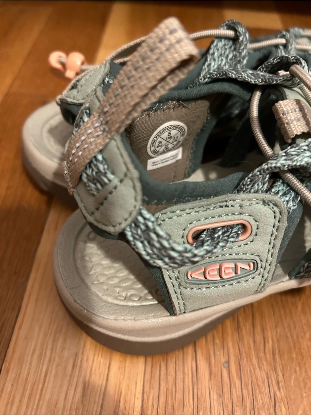 Women’s Keen Teal Blue and Taupe Outdoor Waterproof Sandals size 5 - Picture 12 of 13